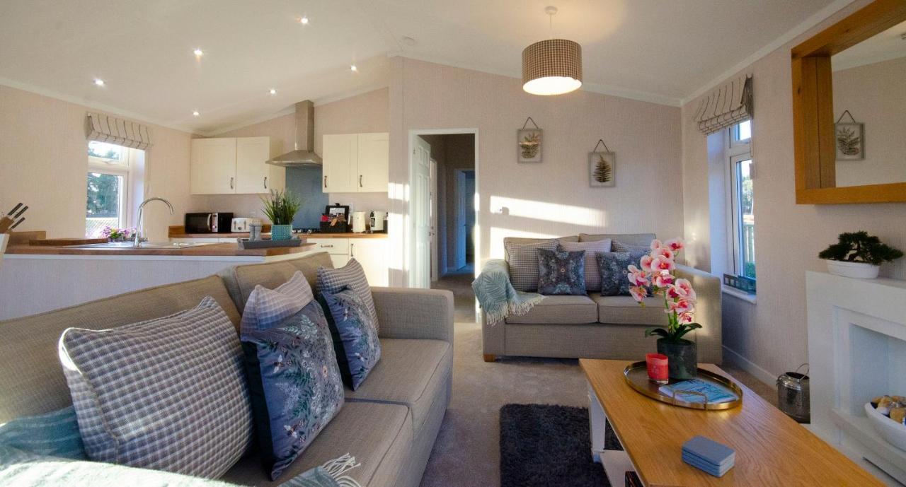 Hollicarrs - Bluebell Lodge Riccall Экстерьер фото